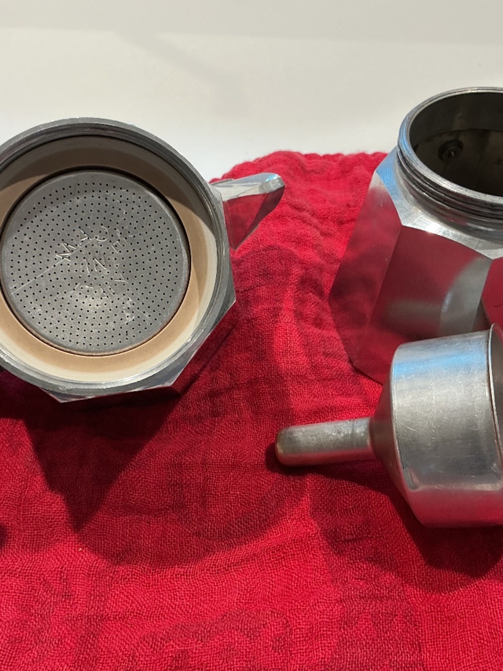 Bialetti Moka Stovetop Espresso Maker Six Cup Excellent Condition - Picture 5 of 8